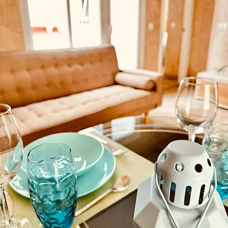 Cherry Deluxe * Ρόντα